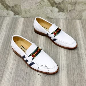 Giày Gucci trắng họa tiết kẻ sọc đế vàng phiên bản cao cấp - Ảnh 2