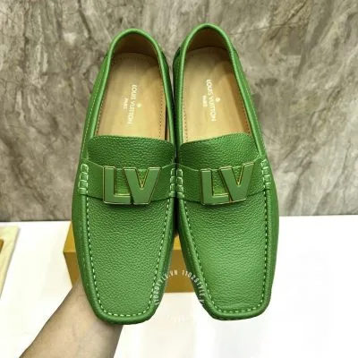 giá giày louis vuitton chính hãng