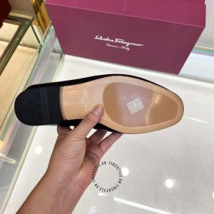 Giày nam Salvatore Ferragamo công sở màu đen logo vàng - Ảnh 8
