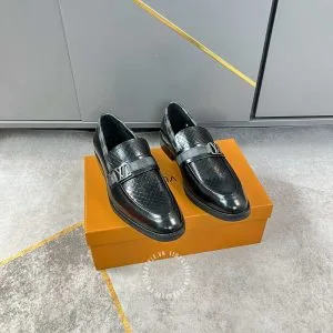 Giày lười hàng hiệu Louis Vuitton màu đen logo kim loại siêu cấp - Hình ảnh 2