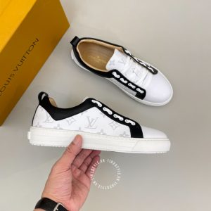 Giày cao cấp hàng hiệu LV Sneakers màu trắng đế LV đen - Ảnh 3