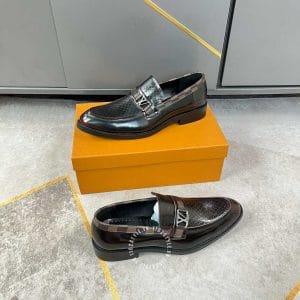 Giày lười nam hàng hiệu Louis Vuitton nâu đỏ logo kim loại - Ảnh 4
