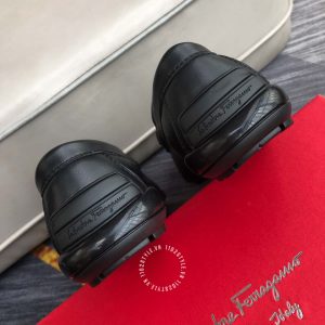 Giày da hàng hiệu nam Salvatore Ferragamo da bò màu đen trơn - Ảnh 8