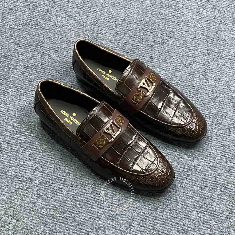 Giày lười cao cấp Louis Vuitton da cá sấu màu nâu Logo kim loại
