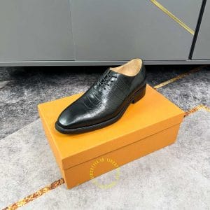 Giày da nam hàng hiệu Louis Vuitton màu đen vân cá sấu - Hình ảnh 5