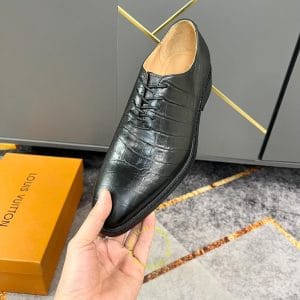 Giày da nam hàng hiệu Louis Vuitton màu đen vân cá sấu - Hình ảnh 6