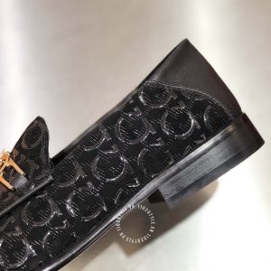Giày Salvatore Ferragamo đế vuông có logo vàng hàng hiệu - Ảnh 6