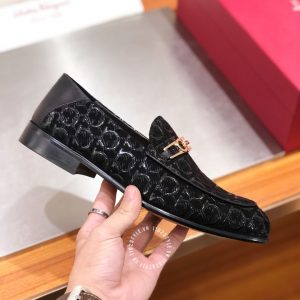 Giày Salvatore Ferragamo đế vuông có logo vàng hàng hiệu - Ảnh 4