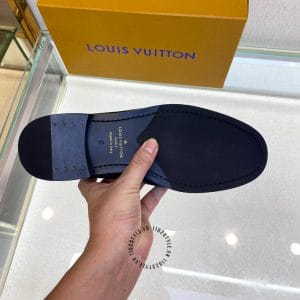Giày lười Louis Vuitton nam màu đen họa tiết Monogram - Hình ảnh 9