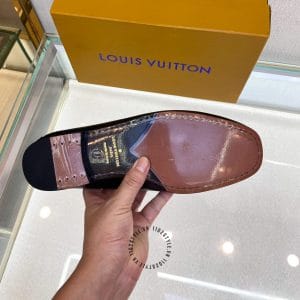 Giày lười nam Louis Vuittton màu đen mũi vuông - Hình ảnh 9