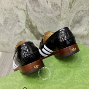 Giày Gucci nam đen bóng sọc trắng logo màu vàng - Ảnh 8