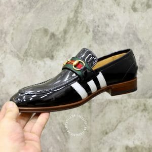 Giày Gucci nam đen bóng sọc trắng logo màu vàng - Ảnh 6