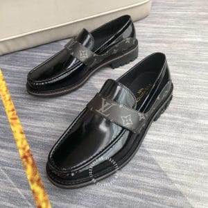 Giày hàng hiệu nam Louis Vuitton loafer màu đen đế cao su dày - Hình ảnh 3