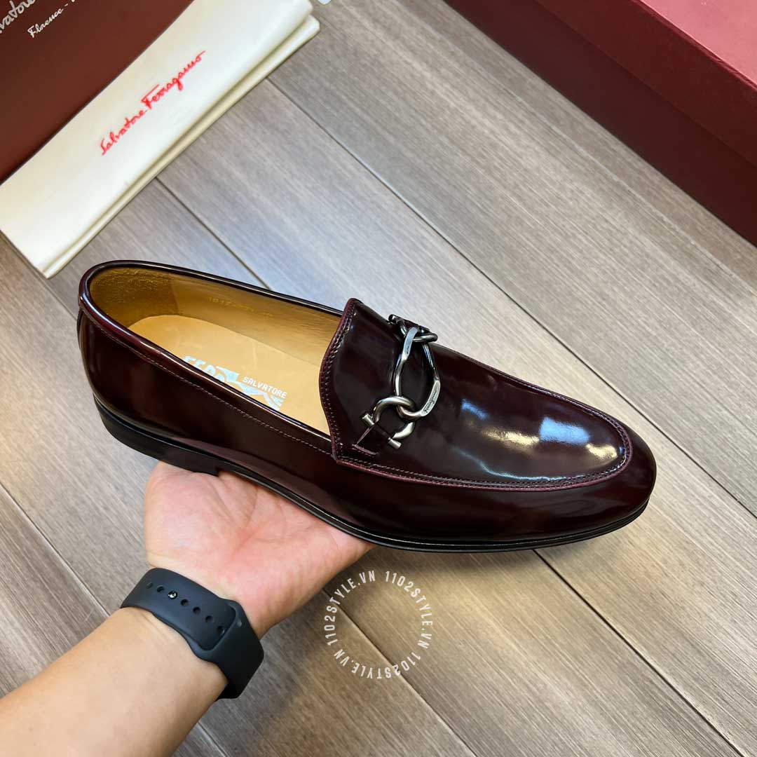 giày hàng hiệu