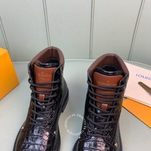 Giày Louis Vuitton cổ cao màu đen da bò dập vân cá sấu - Hình ảnh 7