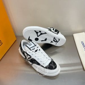Giày nam Louis Vuitton sneaker trắng đen họa tiết monogram - Ảnh 4