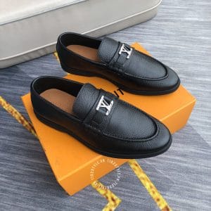 Giày lười Louis Vuitton da sần màu đen logo kim loại siêu cấp - Ảnh 6