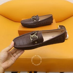 Giày lười Louis Vuitton super fake màu nâu logo vàng sang trọng - Hình ảnh 3