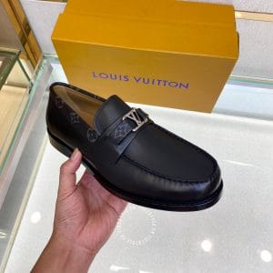Giày lười Louis Vuitton nam da bò màu đen logo LV giá tốt - Ảnh 5
