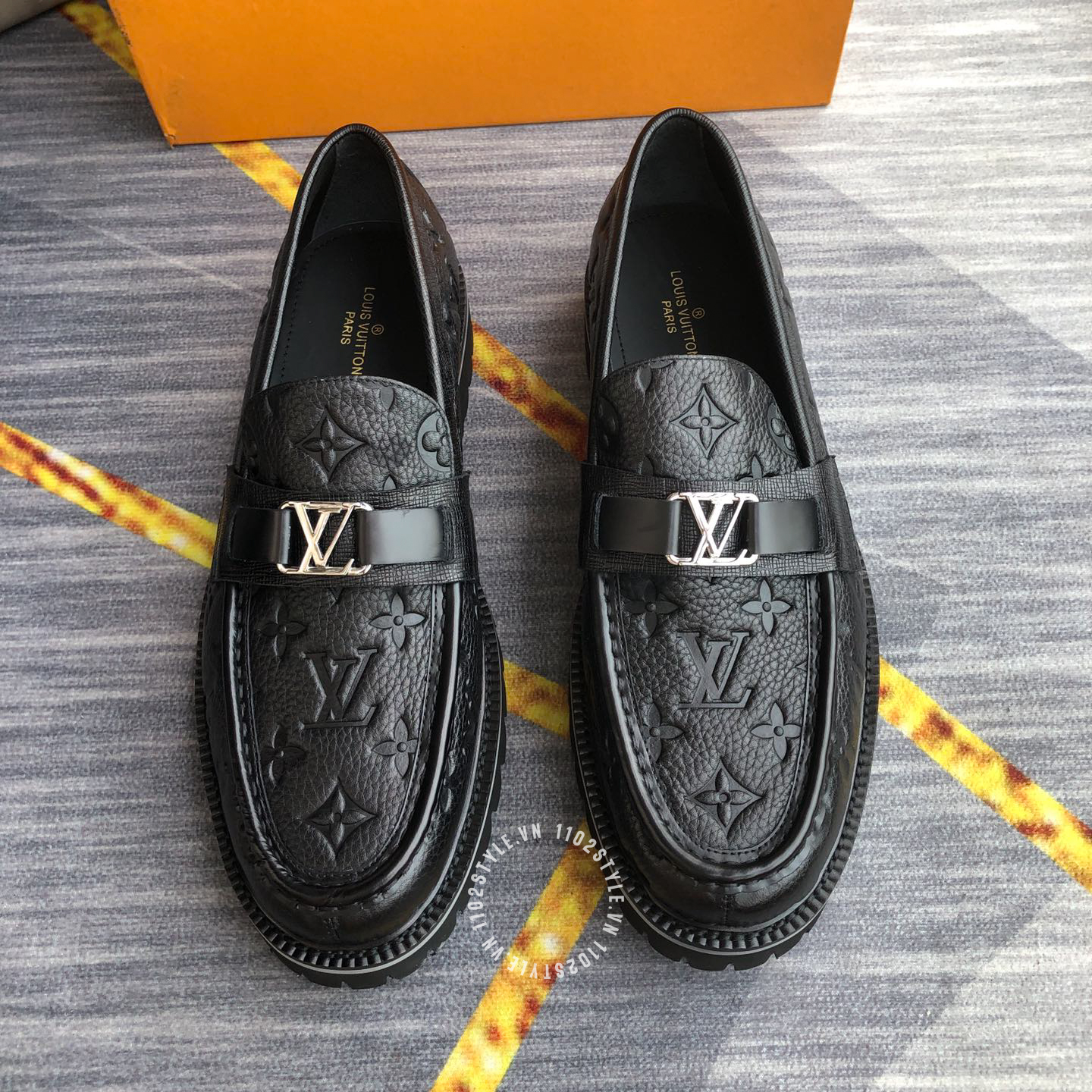Giày lười Louis Vuitton nam giá rẻ MS221641 hàng hiệu like chính hãng