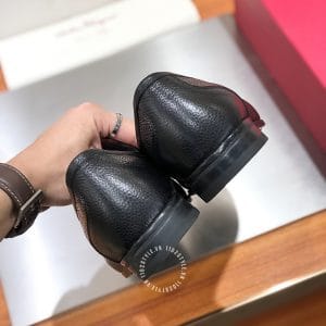 Giày Salvatore Ferragamo kiểu dáng Loafer màu đen sang trọng - Ảnh 7