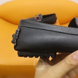 Giày lười Louis Vuitton da sần màu đen logo vàng super fake - Hình ảnh 7