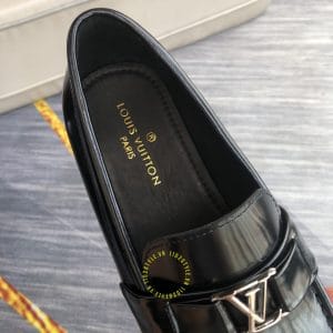 Giày lười nam Louis Vuitton da bò đen trơn phiên bản siêu cấp - Hình ảnh 6