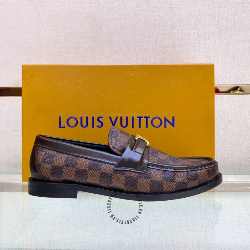 Giày lười nam Louis Vuitton có giá cả vô cùng hợp lý