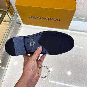 Giày Louis Vuitton nam loafer màu đen trơn logo LV - Hình ảnh 9