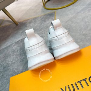 Giày LV sneaker màu trắng ánh xanh họa tiết Monogram - Ảnh 8