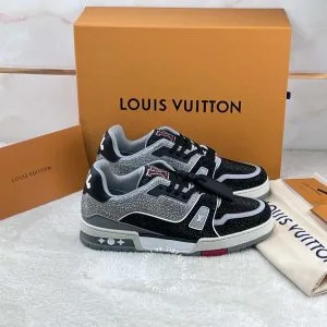 Giày LV Sneakers dáng thể thao đính đá sang trọng - Ảnh 4