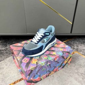 Giày LV Sneakers kiểu dáng thể thao da lộn màu xanh nổi bật - Ảnh 4