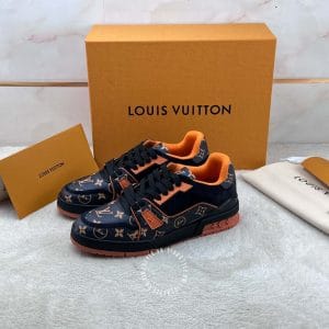 LV Sneakers Louis Vuitton đen phối họa tiết cam năng động - Ảnh 2