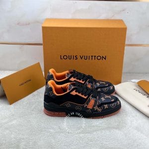 LV Sneakers Louis Vuitton đen phối họa tiết cam năng động - Ảnh 3