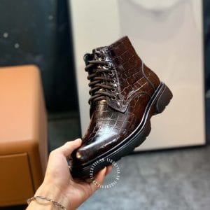 Giày Louis Vuitton cổ cao da bò dập vân cá sấu có khóa cạnh - Ảnh 7