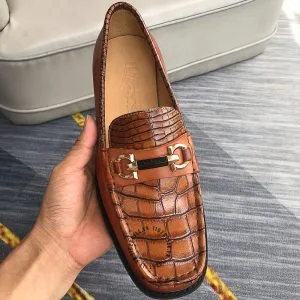 giày mới cao cấp