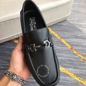 Giày nam hàng hiệu Salvatore Ferragamo màu đen logo kim loại - Ảnh 4