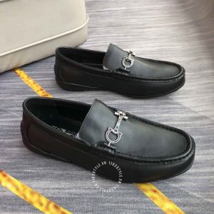 Giày nam hàng hiệu Salvatore Ferragamo màu đen logo kim loại - Ảnh 2
