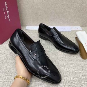 Giày mới nam hàng hiệu Salvatore Ferragamo màu đen trơn - Ảnh 4