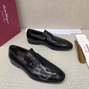 Giày mới nam hàng hiệu Salvatore Ferragamo màu đen trơn - Ảnh 2