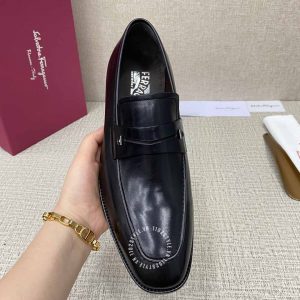 Giày mới nam hàng hiệu Salvatore Ferragamo màu đen trơn - Ảnh 5