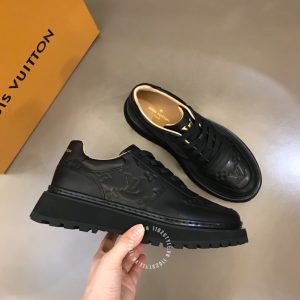 Giày nam hàng hiệu Louis Vuitton sneaker cổ ngắn màu đen - Ảnh 4