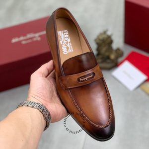 Giày nam Salvatore Ferragamo màu nâu logo chữ nổi - Ảnh 4