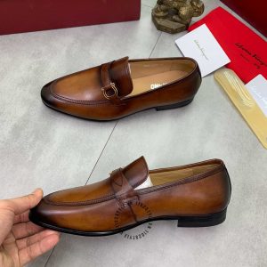 Giày nam Salvatore Ferragamo màu nâu thiết kế logo lệch - Ảnh 3
