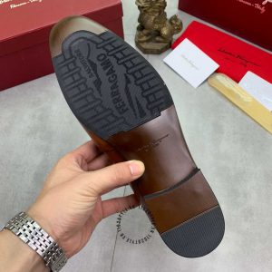 Giày nam Salvatore Ferragamo màu nâu thiết kế logo lệch - Ảnh 8