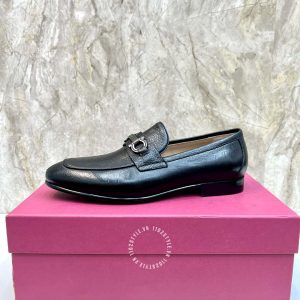 Giày lười Salvatore Ferragamo màu đen họa tiết dập vân cá sấu - Ảnh 8