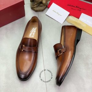 Giày nam Salvatore Ferragamo màu nâu thiết kế logo lệch - Ảnh 2