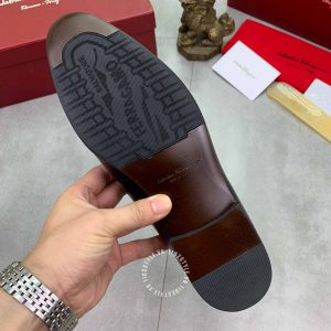 Giày nam thời trang hàng hiệu Sanvatore Ferragamo thiết kế logo lệch - Ảnh 9