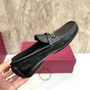 Giày Salvatore Ferragamo màu đen logo kim loại - Hình ảnh 5