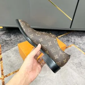 Giày nam hàng hiệu Louis Vuitton màu nâu dây buộc họa tiết Monogam - Hình ảnh 6